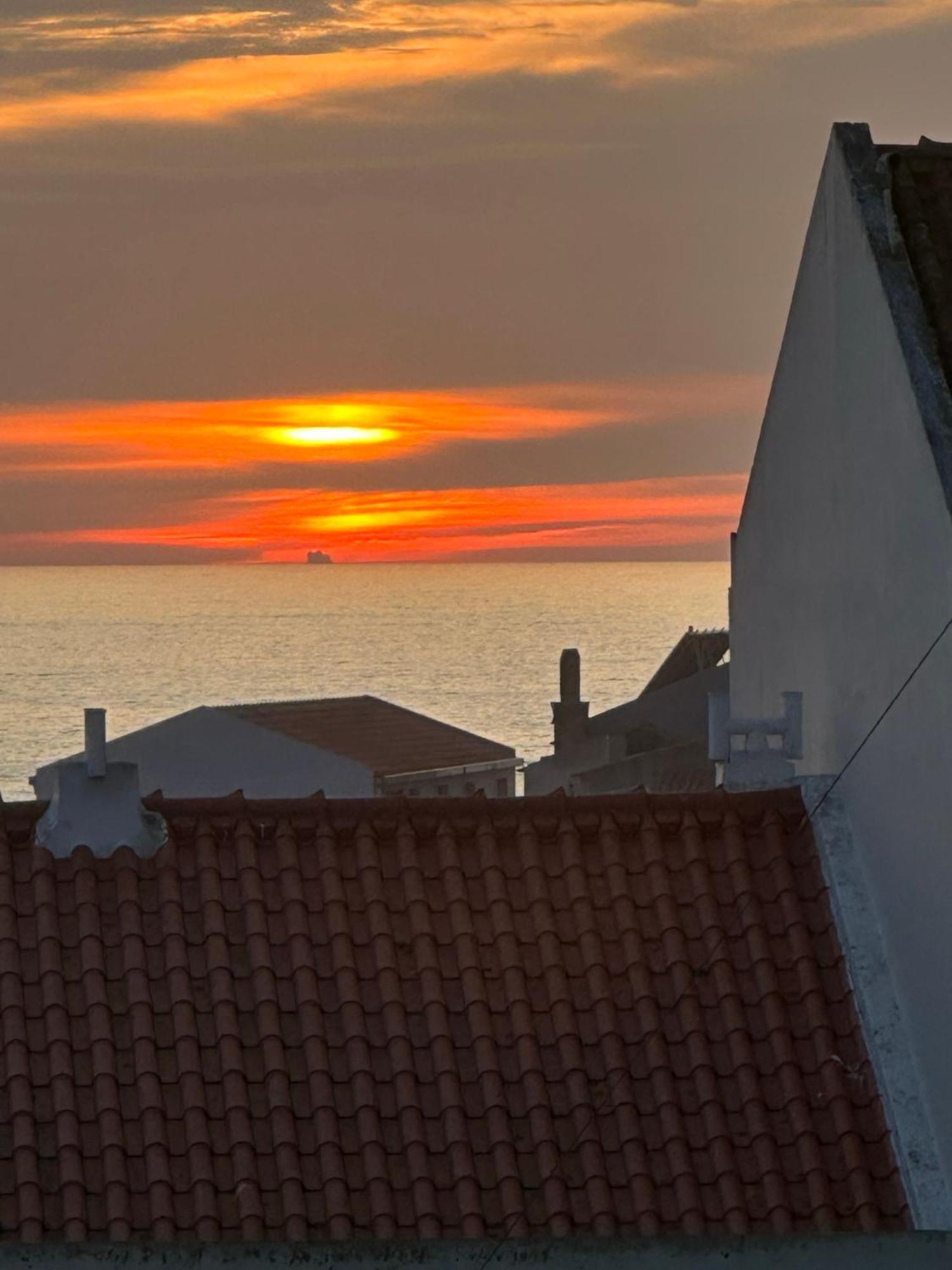 Appartement Sunset House / Casa Por Do Sol à Nazaré Extérieur photo